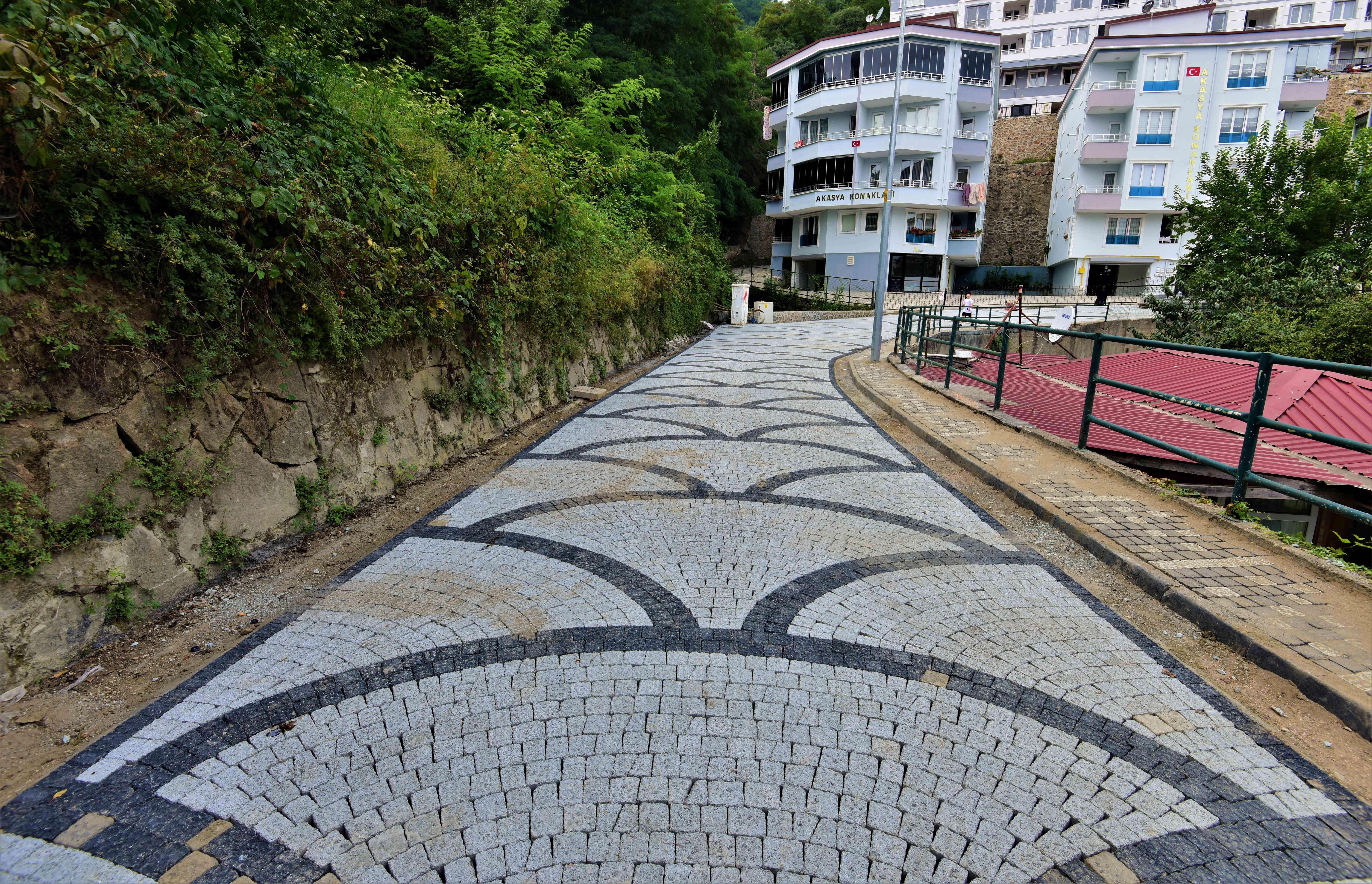 ALTINORDU'NUN SOKAKLARI TARİH KOKUYOR